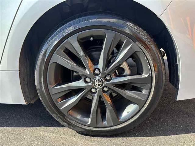 カローラツーリング ハイブリッド ダブルバイビー 禁煙 後期 ツートンルーフ BSM 10.5型ディスプレイ ナビキット ETC2.0 ACコンセント Bluetooth Bカメラ LEDヘッド BSM スマートキー2個 Pスタート レーダークルーズ(41枚目)