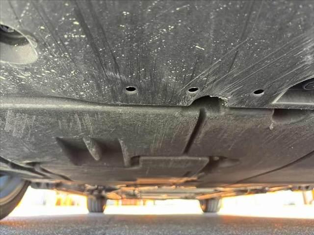 カローラツーリング ハイブリッド ダブルバイビー 禁煙 後期 ツートンルーフ BSM 10.5型ディスプレイ ナビキット ETC2.0 ACコンセント Bluetooth Bカメラ LEDヘッド BSM スマートキー2個 Pスタート レーダークルーズ(43枚目)