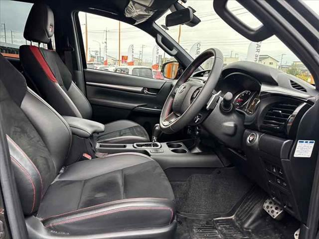 ハイラックス Z GRスポーツ 禁煙 後期 ベッドライナー トノカバー 4WD 8型ディスプレイオーディオ ナビキット Bluetooth プリクラッシュ LDA Aストップ クリソナ ETC USBソケット ACソケット(16枚目)