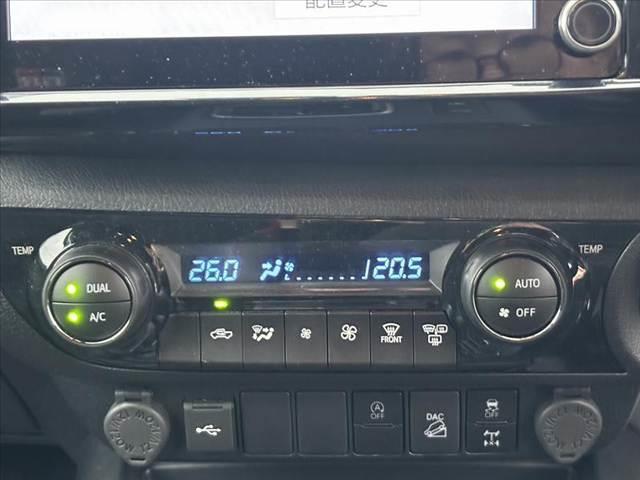 ハイラックス Z GRスポーツ 禁煙 後期 ベッドライナー トノカバー 4WD 8型ディスプレイオーディオ ナビキット Bluetooth プリクラッシュ LDA Aストップ クリソナ ETC USBソケット ACソケット(23枚目)