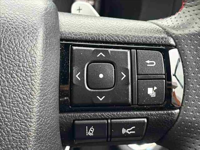 ハイラックス Z GRスポーツ 禁煙 後期 ベッドライナー トノカバー 4WD 8型ディスプレイオーディオ ナビキット Bluetooth プリクラッシュ LDA Aストップ クリソナ ETC USBソケット ACソケット(25枚目)