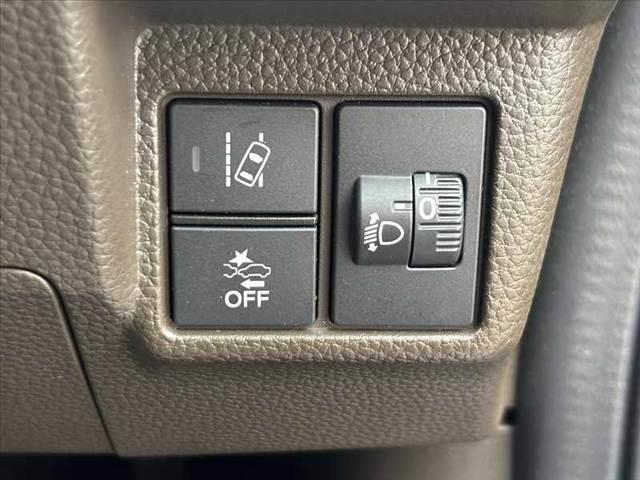 N-BOX  禁煙 後期 ホンダセンシング 電動スライド 純正オーディオ オートLEDヘッド レーダークルーズ レーンキープ シートヒーター バックテーブル 電格ミラー スマートキー Pスタート ISOFIX(6枚目)