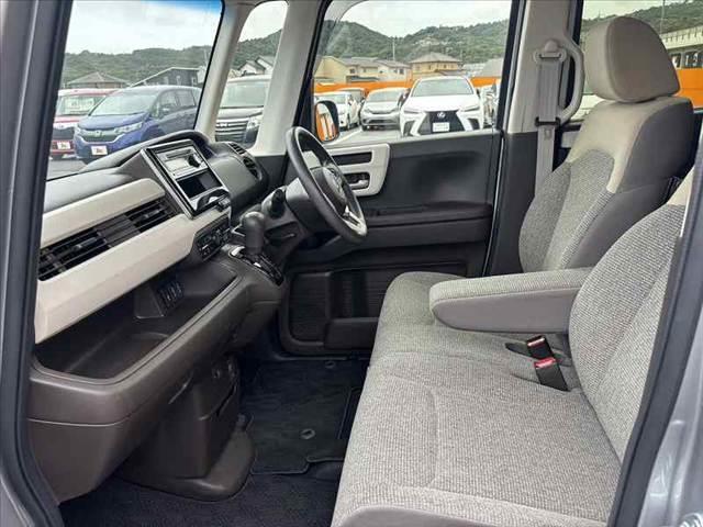 N-BOX  禁煙 後期 ホンダセンシング 電動スライド 純正オーディオ オートLEDヘッド レーダークルーズ レーンキープ シートヒーター バックテーブル 電格ミラー スマートキー Pスタート ISOFIX(18枚目)