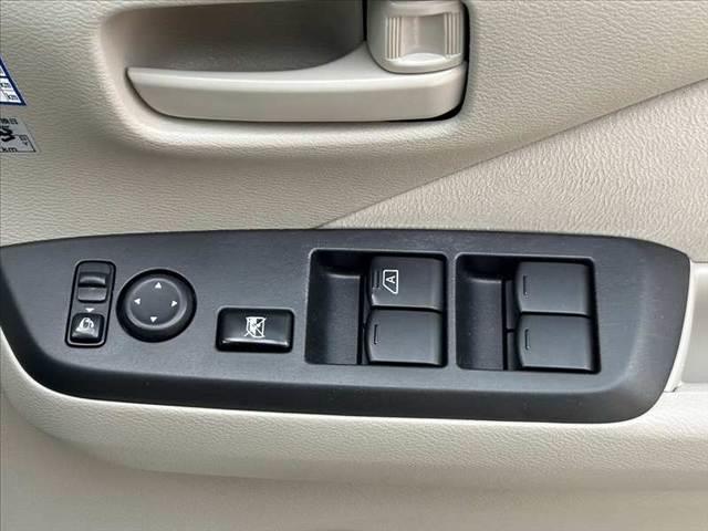 デイズ  禁煙 4WD エマージェンシーブレーキ オートライト キーレスキー Aストップ Aハイビーム クリアランスソナー アームレスト シートリフター チルステ ACソケット Pガラス SRSエアB(21枚目)