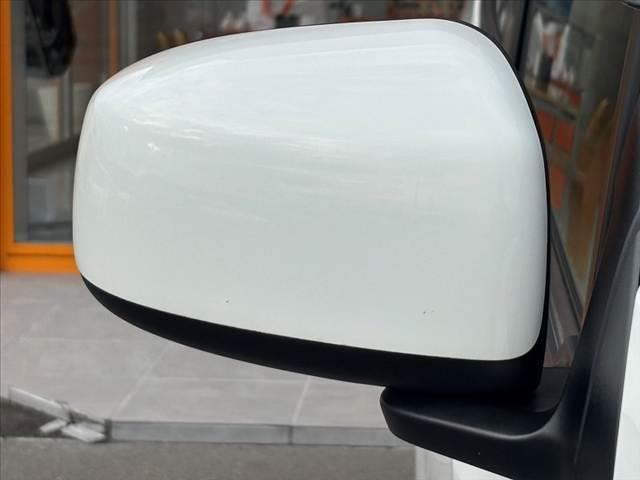 デイズ  禁煙 4WD エマージェンシーブレーキ オートライト キーレスキー Aストップ Aハイビーム クリアランスソナー アームレスト シートリフター チルステ ACソケット Pガラス SRSエアB(25枚目)