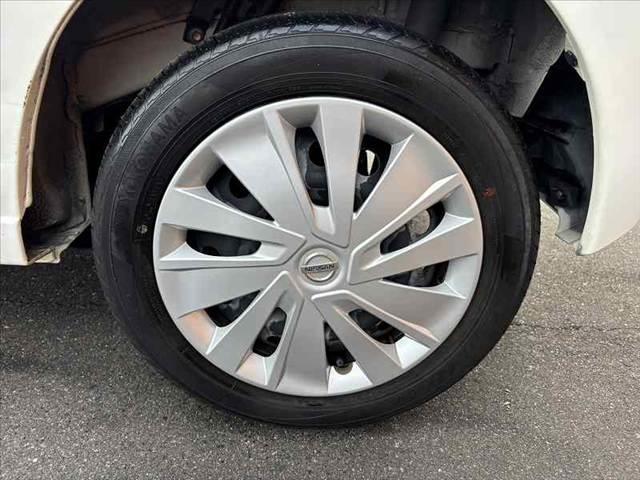 デイズ  禁煙 4WD エマージェンシーブレーキ オートライト キーレスキー Aストップ Aハイビーム クリアランスソナー アームレスト シートリフター チルステ ACソケット Pガラス SRSエアB(34枚目)