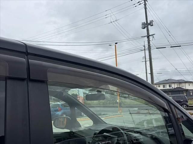 ノア X Vパッケージ 4WD 電スラドア 純正ナビ フルセグ Bカメラ BT DVD再生 キーレス ビルトインETC マット バイザー オートエアコン ACソケット 電格ウインカーミラー Pガラス ステリモ SRSエアB(25枚目)