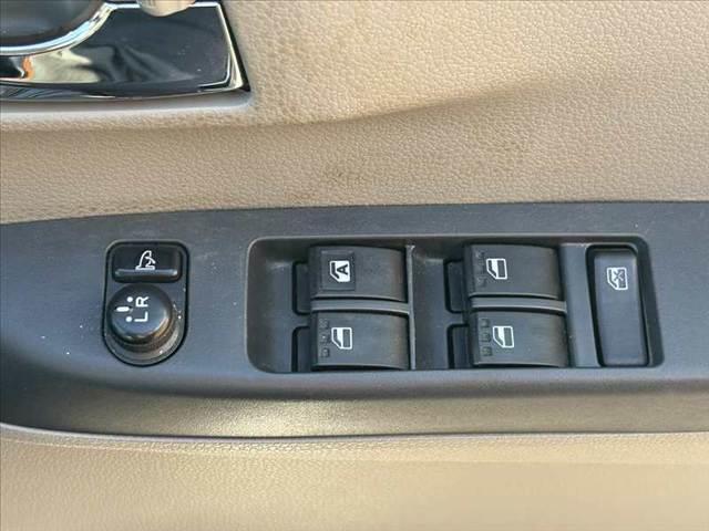 ピクシスエポック  後期 純正オーディオ キーレス 電格ミラー 純正14インチアルミ プライバシーガラス SRSエアバッグ ABS セキュリティーアラーム アイドリングストップ サイドバイザー パワードアロック(6枚目)