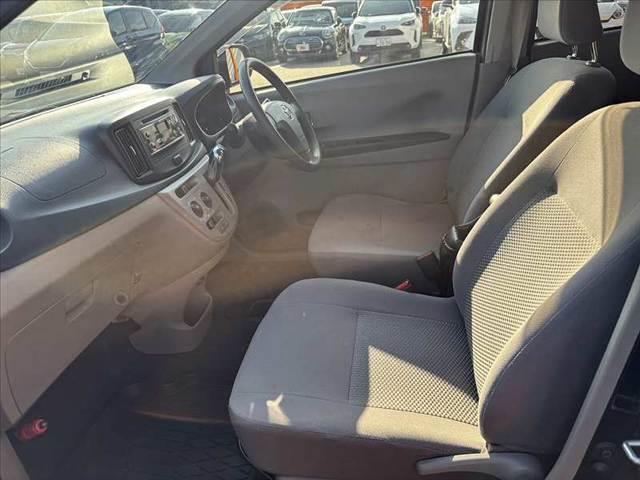 ピクシスエポック  後期 純正オーディオ キーレス 電格ミラー 純正14インチアルミ プライバシーガラス SRSエアバッグ ABS セキュリティーアラーム アイドリングストップ サイドバイザー パワードアロック(18枚目)