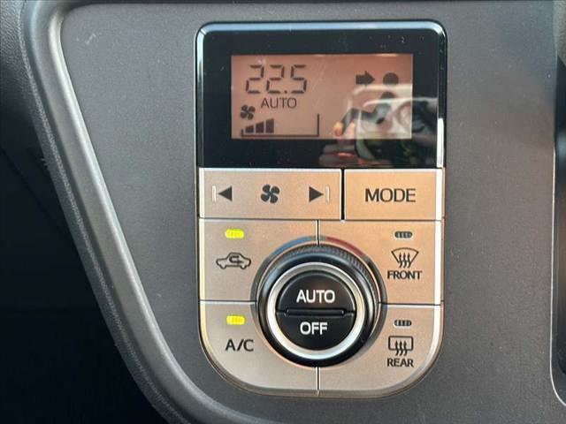 パッソ モーダ フルセグナビ スマートキー2個 LEDヘッドライト DVD再生 オートエアコン アイドリングストップ プライバシーガラス 電格ミラー シートリフター SRSエアバッグ リアワイパー ベンチシート(5枚目)