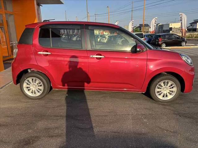 パッソ モーダ フルセグナビ スマートキー2個 LEDヘッドライト DVD再生 オートエアコン アイドリングストップ プライバシーガラス 電格ミラー シートリフター SRSエアバッグ リアワイパー ベンチシート(11枚目)