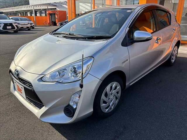 アクア Sスタイルブラック 禁煙 中期 純正ナビ 地デジ Bluetooth スマートキー Pスタート Bカメラ プリクラッシュ Aヘッドランプ Aハイビーム ステリモ ISOFIX アームレスト ACソケット コーナーポール(10枚目)