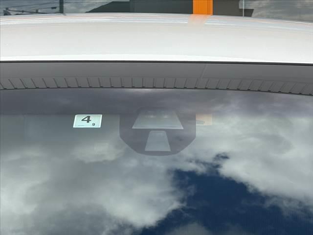 フィット  CTBA クルコン ナビ TV Bカメラ BT ETC スペアキー オートLEDヘッド マット バイザー Pスタート Pガラス 電格ウインカーミラー ACソケット アームレスト SRSエアB(32枚目)