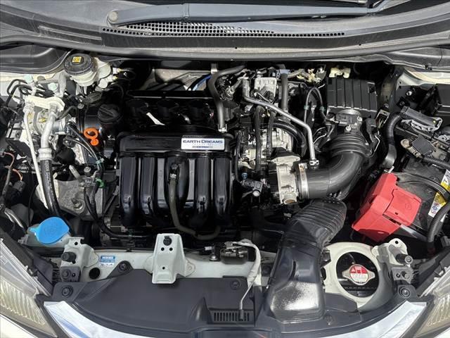 フィット  CTBA クルコン ナビ TV Bカメラ BT ETC スペアキー オートLEDヘッド マット バイザー Pスタート Pガラス 電格ウインカーミラー ACソケット アームレスト SRSエアB(47枚目)