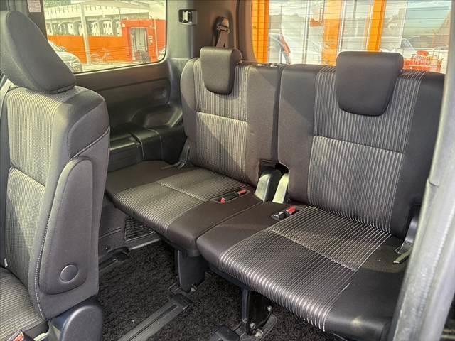 ヴォクシー 　禁煙　７人乗り　９インチナビ　１０．１インチフリップダウンモニター　フルセグＴＶ　Ｂカメラ　ＢＴ　ＤＶＤ再生　両電スラドア　セーフティセンス　クルコン　ドラレコ　ビルトインＥＴＣ　オートＬＥＤヘッド（20枚目）