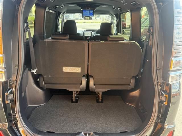 ヴォクシー 　禁煙　７人乗り　９インチナビ　１０．１インチフリップダウンモニター　フルセグＴＶ　Ｂカメラ　ＢＴ　ＤＶＤ再生　両電スラドア　セーフティセンス　クルコン　ドラレコ　ビルトインＥＴＣ　オートＬＥＤヘッド（21枚目）