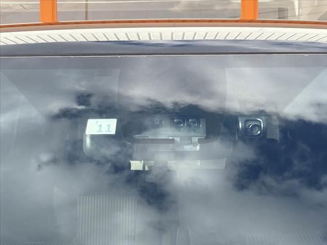 ヴォクシー 　禁煙　７人乗り　９インチナビ　１０．１インチフリップダウンモニター　フルセグＴＶ　Ｂカメラ　ＢＴ　ＤＶＤ再生　両電スラドア　セーフティセンス　クルコン　ドラレコ　ビルトインＥＴＣ　オートＬＥＤヘッド（35枚目）