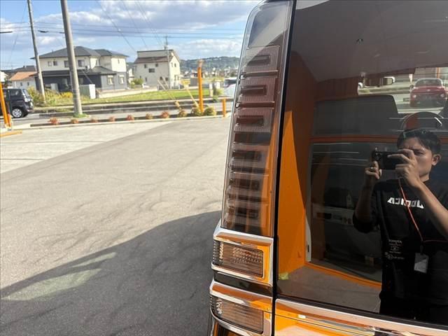 ヴォクシー 　禁煙　７人乗り　９インチナビ　１０．１インチフリップダウンモニター　フルセグＴＶ　Ｂカメラ　ＢＴ　ＤＶＤ再生　両電スラドア　セーフティセンス　クルコン　ドラレコ　ビルトインＥＴＣ　オートＬＥＤヘッド（40枚目）