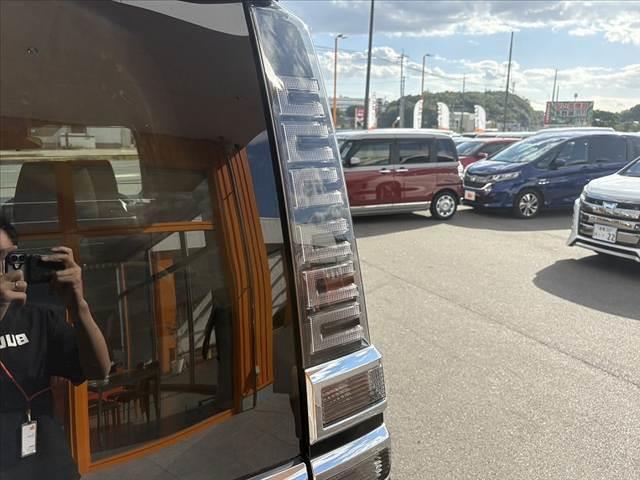 ヴォクシー 　禁煙　７人乗り　９インチナビ　１０．１インチフリップダウンモニター　フルセグＴＶ　Ｂカメラ　ＢＴ　ＤＶＤ再生　両電スラドア　セーフティセンス　クルコン　ドラレコ　ビルトインＥＴＣ　オートＬＥＤヘッド（41枚目）