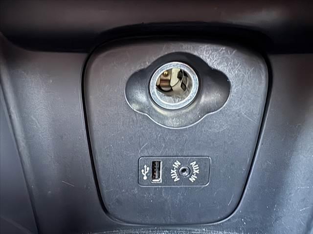 MINI ワン 禁煙メーカーナビ キーレス プッシュスタート Bluetooth ACソケット アイドリングストップ ISOFIXシート USBポート AUX アームレストBOX フロアマット フォグランプ(25枚目)