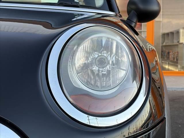 MINI ワン 禁煙メーカーナビ キーレス プッシュスタート Bluetooth ACソケット アイドリングストップ ISOFIXシート USBポート AUX アームレストBOX フロアマット フォグランプ(30枚目)