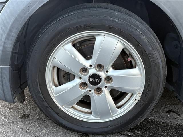 MINI ワン 禁煙メーカーナビ キーレス プッシュスタート Bluetooth ACソケット アイドリングストップ ISOFIXシート USBポート AUX アームレストBOX フロアマット フォグランプ(36枚目)