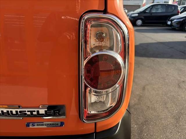 ハスラー 　禁煙　ホワイトルーフツートン　レーダーブレーキサポート　ナビ　ＴＶ　前列シートヒーター　スペアキー　オートＨＩＤヘッド　Ｐスタート　マット　バイザー　シート下収納　電格ミラー　ＡＣソケット　Ａストップ（33枚目）