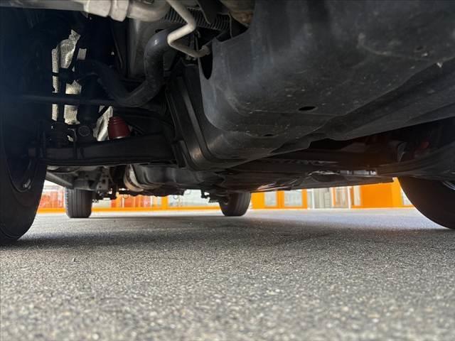 ハイエースバン ロングスーパーＧＬ　社外ナビ　地デジ　両面スライド　荷室ベットキット　ヒッチメンバー　キーレスキー　バックカメラ　リアクーラー　リアヒーター　大型センターコンソール　オートライト　フロントフォグ　運転席ＳＲＳエアバック（43枚目）