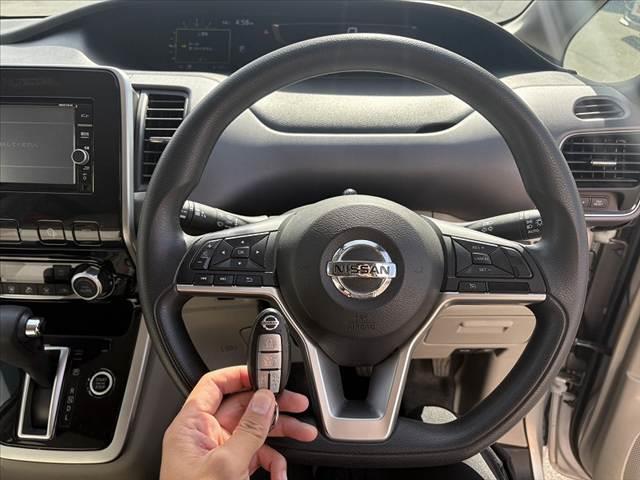 セレナ Ｘ　Ｖセレクション　禁煙　車検整備付　エマブレ　両電スラドア　アラビュー　ＦＲソナ－　純正ナビ　フルセグ　ＢＴ　ＤＶＤ再生　パーキングアシスト　クルコン　オートＬＥＤヘッド　電格ウインカーミラー　ステリモ（7枚目）