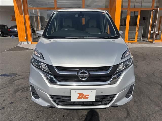 セレナ Ｘ　Ｖセレクション　禁煙　車検整備付　エマブレ　両電スラドア　アラビュー　ＦＲソナ－　純正ナビ　フルセグ　ＢＴ　ＤＶＤ再生　パーキングアシスト　クルコン　オートＬＥＤヘッド　電格ウインカーミラー　ステリモ（9枚目）