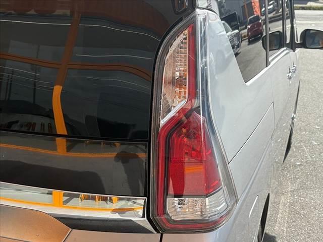 セレナ Ｘ　Ｖセレクション　禁煙　車検整備付　エマブレ　両電スラドア　アラビュー　ＦＲソナ－　純正ナビ　フルセグ　ＢＴ　ＤＶＤ再生　パーキングアシスト　クルコン　オートＬＥＤヘッド　電格ウインカーミラー　ステリモ（39枚目）