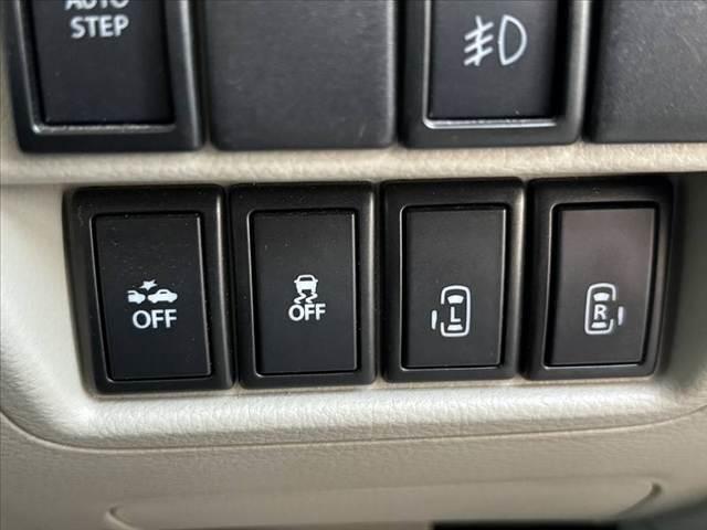 エブリイワゴン ＰＺターボスペシャル　禁煙車　車検整備付両電　フルセグナビ　ターボ　レーダーブレーキＳ　ＥＴＣ　スマートキー×２　バックカメラ　ステリモ　電動オートステップ　電格ミラー　オートライト　Ｂｌｕｅｔｏｏｔｈ　ＤＶＤ再生（5枚目）