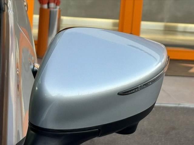 ノート e-パワー B 禁煙 車検整備付 後期 インテリジェントエマージェンシーブレーキ アラビュー オートライト スマートキー×2 デジタルインナーミラー ETC CDデッキ 電格ミラー Pガラス ハイビームアシスト(27枚目)