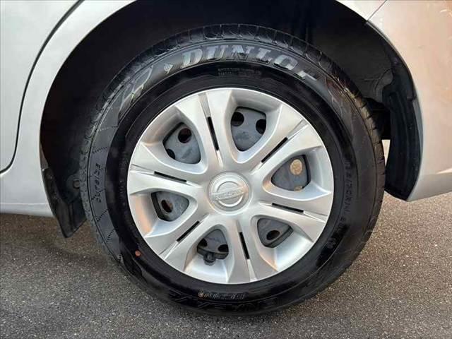 ノート e-パワー B 禁煙 車検整備付 後期 インテリジェントエマージェンシーブレーキ アラビュー オートライト スマートキー×2 デジタルインナーミラー ETC CDデッキ 電格ミラー Pガラス ハイビームアシスト(35枚目)