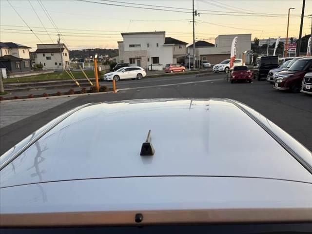 ノート e-パワー B 禁煙 車検整備付 後期 インテリジェントエマージェンシーブレーキ アラビュー オートライト スマートキー×2 デジタルインナーミラー ETC CDデッキ 電格ミラー Pガラス ハイビームアシスト(38枚目)