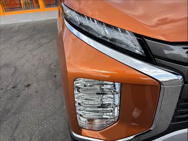 ｅＫクロス Ｍ　禁煙　ｅアシスト　ＬＥＤヘッドライト　シートヒーター　ＥＴＣ　純正ＣＤデッキ　パーキングセンサー　オートライト　電格ミラー　キーレス　レベライザー　プライバシーガラス　ＳＲＳエアバッグ（27枚目）