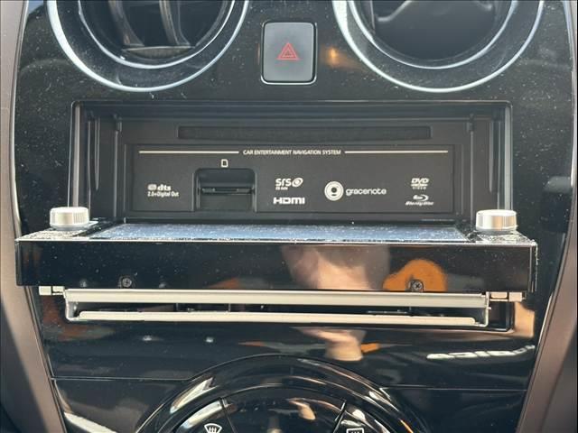 ノート ｅ－パワー　メダリスト　純正フルセグナビ　アラビュー　ＬＥＤヘッドライト　インテリジェントエマージェンシーブレーキ　ＥＴＣ　スマートキー　純正１５インチアルミ　合皮コンビシート　アームレスト　Ｐガ　ラス　フォグランプ（22枚目）