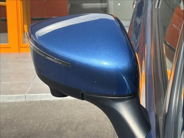 ノート ｅ－パワー　メダリスト　純正フルセグナビ　アラビュー　ＬＥＤヘッドライト　インテリジェントエマージェンシーブレーキ　ＥＴＣ　スマートキー　純正１５インチアルミ　合皮コンビシート　アームレスト　Ｐガ　ラス　フォグランプ（30枚目）