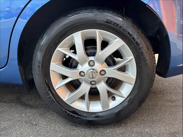 ノート ｅ－パワー　メダリスト　純正フルセグナビ　アラビュー　ＬＥＤヘッドライト　インテリジェントエマージェンシーブレーキ　ＥＴＣ　スマートキー　純正１５インチアルミ　合皮コンビシート　アームレスト　Ｐガ　ラス　フォグランプ（39枚目）