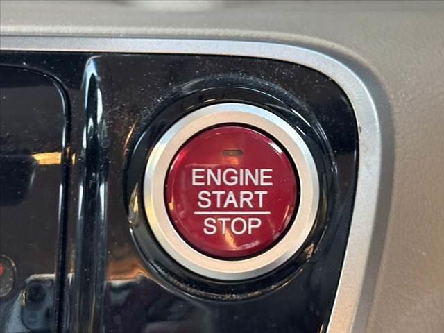 Ｎ－ＢＯＸ Ｇ・Ｌパッケージ　禁煙　車検整備付　電動スライドドア　Ｐスタート　スペアキー　プラズマクラスター搭載オートエアコン　フロアマット　ドアバイザー　電格ウインカーミラー　Ｐガラス　ヘッドライトレベライザー　ＡＣソケット（6枚目）