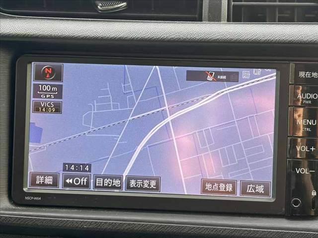 アクア Ｓ　禁煙　車検整備付　純正ナビ　バックカメラ　ステリモ　スマートキー　Ｂｌｕｅｔｏｏｔｈ　ＴＶ　プライバシーガラス　オートエアコン　テレスコ　シートバックポケット　ＳＲＳ　電格ミラー　オートライト（3枚目）