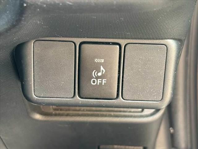 アクア Ｓ　禁煙　車検整備付　純正ナビ　バックカメラ　ステリモ　スマートキー　Ｂｌｕｅｔｏｏｔｈ　ＴＶ　プライバシーガラス　オートエアコン　テレスコ　シートバックポケット　ＳＲＳ　電格ミラー　オートライト（6枚目）