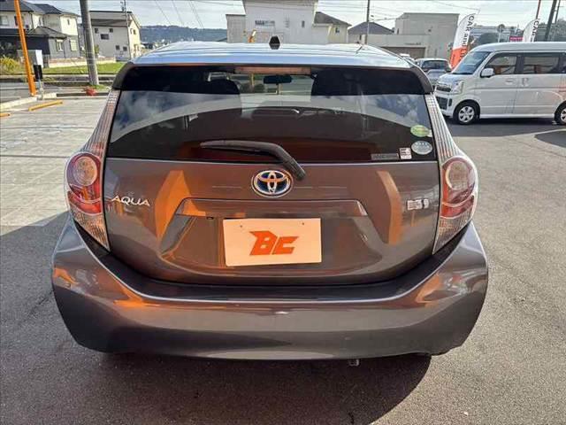 アクア Ｓ　禁煙　車検整備付　純正ナビ　バックカメラ　ステリモ　スマートキー　Ｂｌｕｅｔｏｏｔｈ　ＴＶ　プライバシーガラス　オートエアコン　テレスコ　シートバックポケット　ＳＲＳ　電格ミラー　オートライト（14枚目）