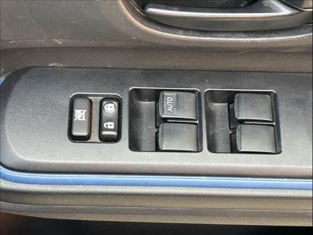 アクア Ｓ　禁煙　車検整備付　純正ナビ　バックカメラ　ステリモ　スマートキー　Ｂｌｕｅｔｏｏｔｈ　ＴＶ　プライバシーガラス　オートエアコン　テレスコ　シートバックポケット　ＳＲＳ　電格ミラー　オートライト（27枚目）
