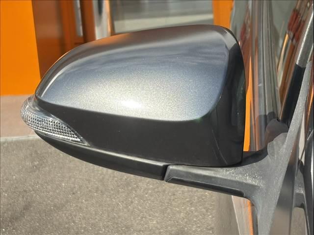 アクア Ｓ　禁煙　車検整備付　純正ナビ　バックカメラ　ステリモ　スマートキー　Ｂｌｕｅｔｏｏｔｈ　ＴＶ　プライバシーガラス　オートエアコン　テレスコ　シートバックポケット　ＳＲＳ　電格ミラー　オートライト（29枚目）