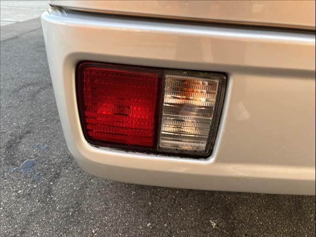 NV100クリッパーバン DX 禁煙 車検整備付 ハイルーフ 4WD CDデッキ ETC キーレス プライバシーガラス エアコン ABS 一体可倒式シート 塩ビシート アシストグリップ オーバーヘッドシェルフ ヒルスタートアシスト(28枚目)