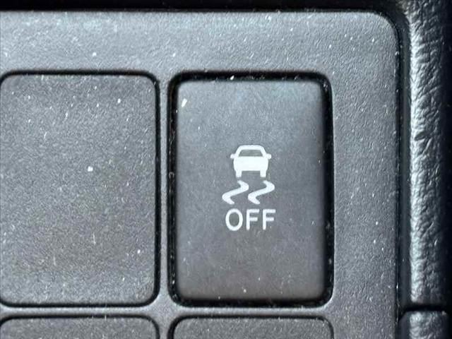 ヴィッツ Ｆ　セーフティーエディションＩＩＩ　禁煙　車検整備付　後期　純正ナビ　地デジＴＶ　バックカメラ　Ｂｌｕｅｔｏｏｔｈ　ビルトインＥＴＣ　オートＬＥＤヘッド　フォグ　スマートキー　Ｐスタート　セーフティセンス　オートハイビーム　Ｐガラス（25枚目）