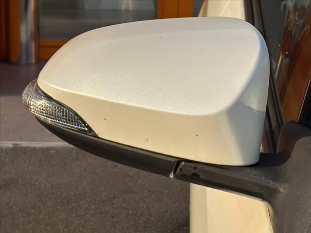 ヴィッツ Ｆ　セーフティーエディションＩＩＩ　禁煙　車検整備付　後期　純正ナビ　地デジＴＶ　バックカメラ　Ｂｌｕｅｔｏｏｔｈ　ビルトインＥＴＣ　オートＬＥＤヘッド　フォグ　スマートキー　Ｐスタート　セーフティセンス　オートハイビーム　Ｐガラス（31枚目）