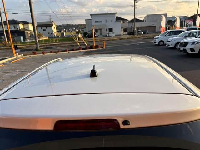 ヴィッツ Ｆ　セーフティーエディションＩＩＩ　禁煙　車検整備付　後期　純正ナビ　地デジＴＶ　バックカメラ　Ｂｌｕｅｔｏｏｔｈ　ビルトインＥＴＣ　オートＬＥＤヘッド　フォグ　スマートキー　Ｐスタート　セーフティセンス　オートハイビーム　Ｐガラス（43枚目）