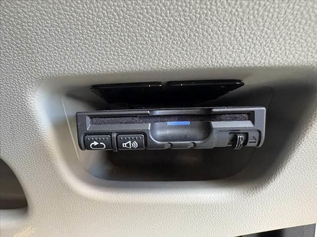 ムーヴ Ｘ　ＳＡＩＩＩ　車検整備付　４ＷＤ　社外ナビ　Ｂｌｕｅｔｏｏｔｈ　ＥＴＣ　Ａストップ　オートヘッドランプ　シートヒーター　スマートキー　プッシュスタート　シートヒーター　１４インチＡＷ　電格ミラー　Ｐガラス（6枚目）